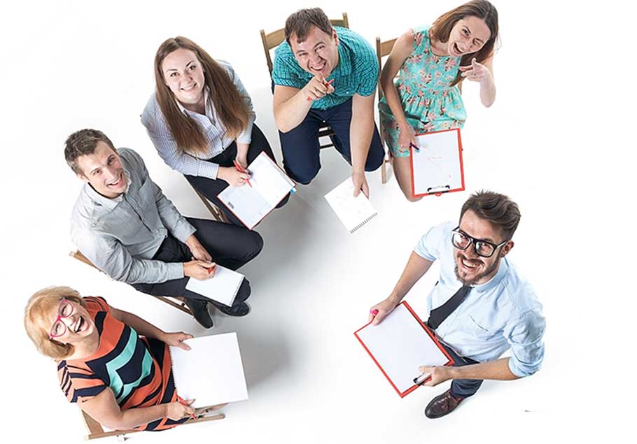 Equipo Bluekey trabajando en soluciones IT